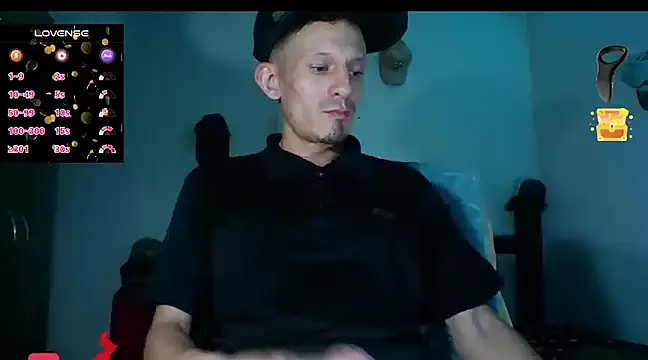 Snapshot of trebollhht chatting on February 20, 2:18 am trebollhht online show from February 20, 2:18 am