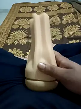 Unicorns74 online show from December 29, 4:19 pm