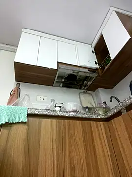 Snapshot of -SingleMom- chatting on September 25, 2:04 am -SingleMom- online show from September 25, 2:04 am