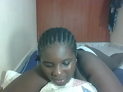hotebbbyy online show from May 2, 6:35 pm