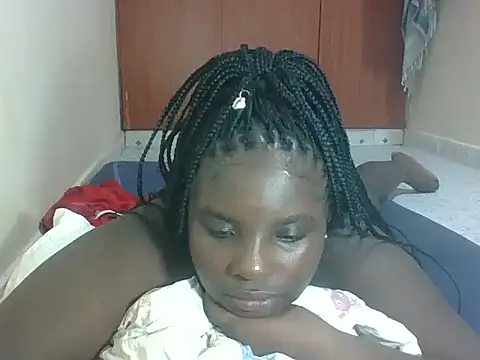 hotebbbyy online show from May 8, 3:39 pm