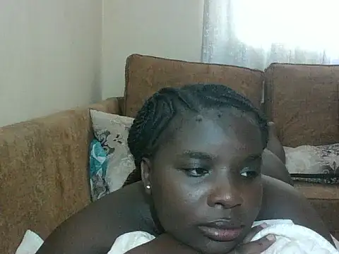 hotebbbyy online show from July 8, 9:03 am