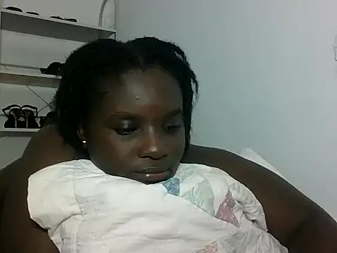 hotebbbyy online show from August 4, 1:36 pm