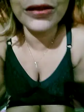 Snapshot of Shaali_Ang chatting on May 6, 10:04 pm Shaali Ang online show from May 6, 10:04 pm