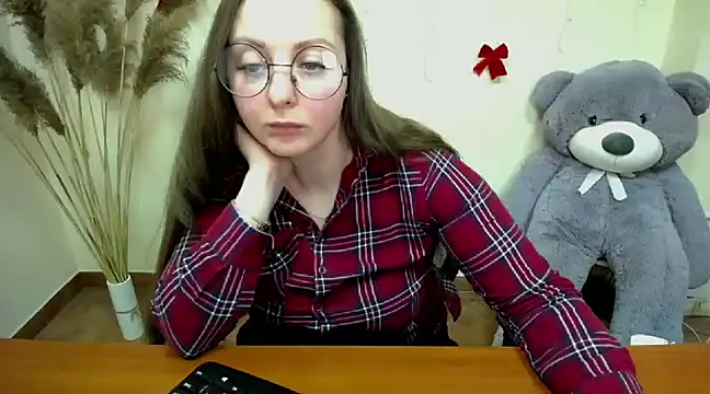  Annabelle Lee online show from December 28, 9:52 am