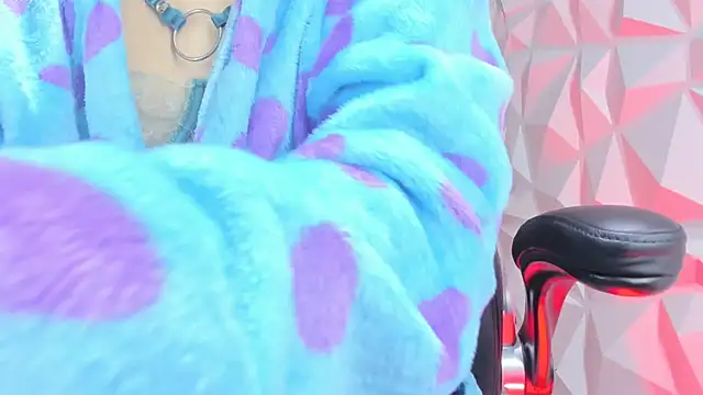 Snapshot of meribeth303av chatting on November 27, 6:54 pm meribeth303av online show from November 27, 6:54 pm