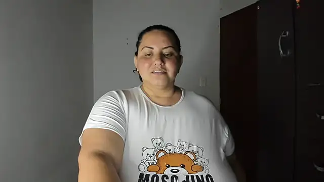 tetasgrandes karol online show from March 3, 3:30 am