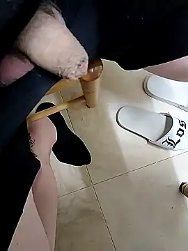 Snapshot of lobito1997 chatting on January 25, 3:40 am lobito1997 online show from January 25, 3:40 am