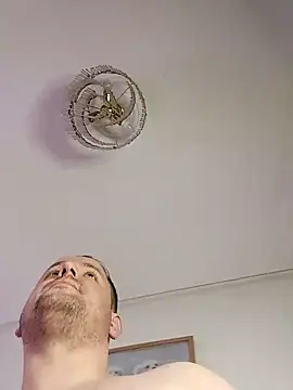 Snapshot of lobito1997 chatting on March 22, 1:54 am lobito1997 online show from March 22, 1:54 am