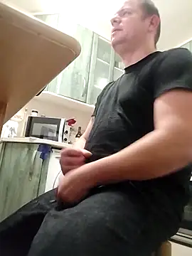 Snapshot of lobito1997 chatting on January 17, 8:41 am lobito1997 online show from January 17, 8:41 am