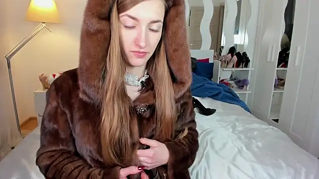 KateRedgar online show from January 27, 4:43 pm