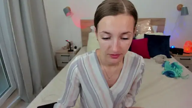 KateRedgar online show from September 8, 3:44 pm