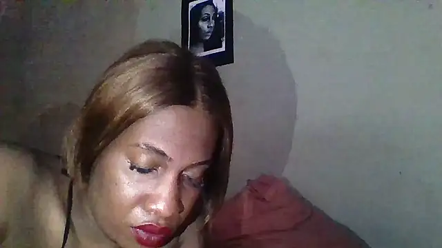 Moorella1 online show from September 27, 8:52 am