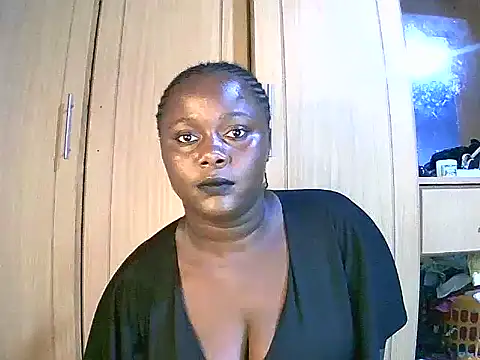 BootyMama22 online show from December 28, 5:46 pm