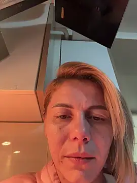 Snapshot of tanyagrey chatting on October 29, 7:21 am tanyagrey online show from October 29, 7:21 am