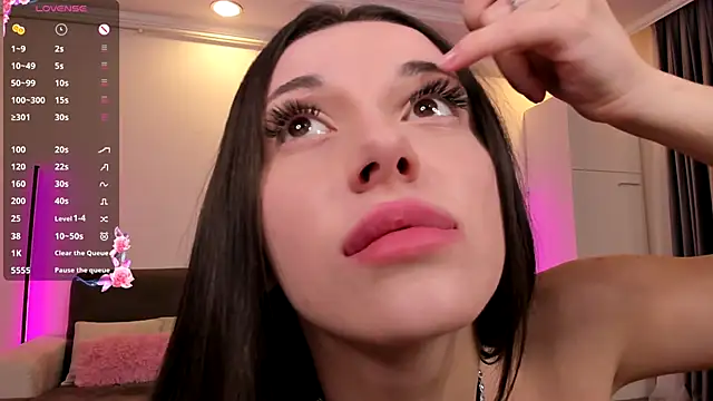 SweetAmeliaaa online show from October 7, 7:22 pm