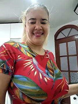 Snapshot of lamorbosa37 chatting on December 19, 1:40 pm lamorbosa37 online show from December 19, 1:40 pm