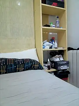 Snapshot of lamorbosa37 chatting on February 14, 2:23 pm lamorbosa37 online show from February 14, 2:23 pm