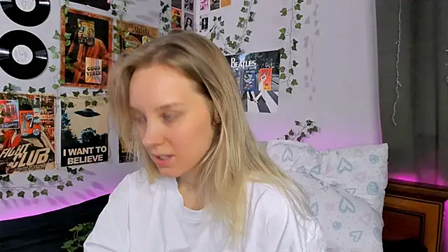 AliciaParkerf online show from December 14, 8:40 pm