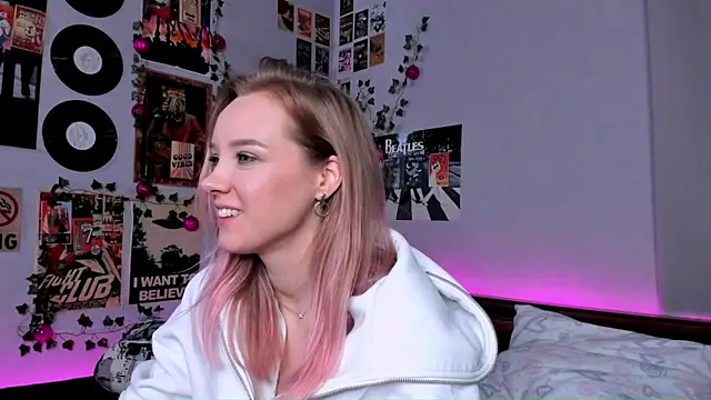 AliciaParkerf online show from January 7, 2:42 am