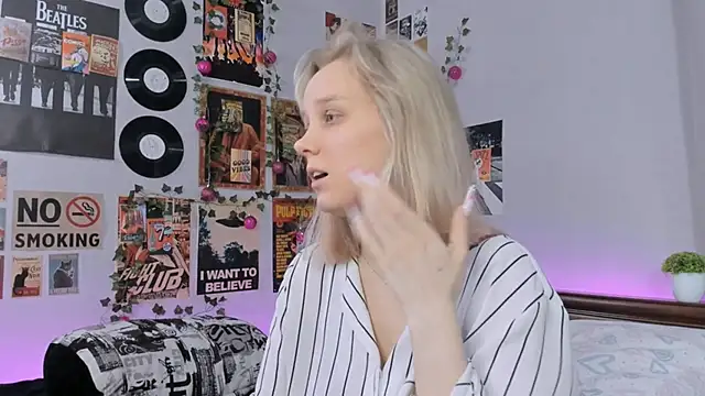 AliciaParkerf online show from January 17, 8:44 pm