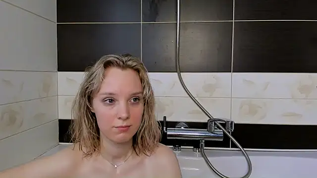 AliciaParkerf online show from January 25, 2:37 am