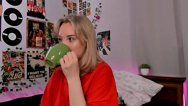 AliciaParkerf online show from February 3, 11:26 pm