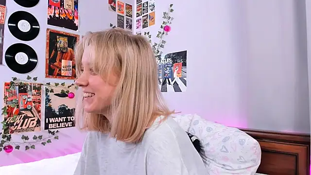 AliciaParkerf online show from February 12, 11:30 pm