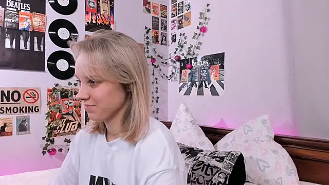 AliciaParkerf online show from February 18, 8:14 pm
