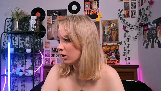 AliciaParkerf online show from March 13, 11:27 pm
