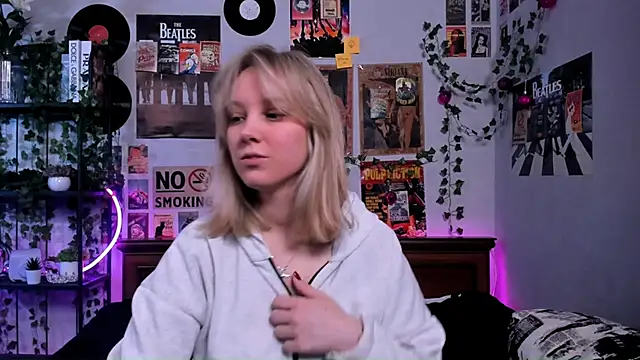 AliciaParkerf online show from March 18, 12:27 am