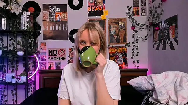 AliciaParkerf online show from March 19, 11:36 pm