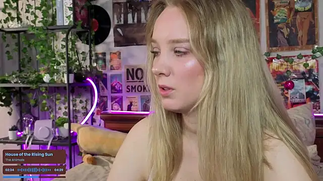 AliciaParkerf online show from September 13, 9:14 pm