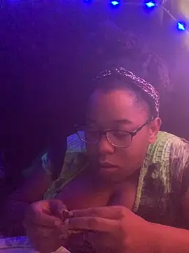 bustypothead online show from December 22, 9:33 am