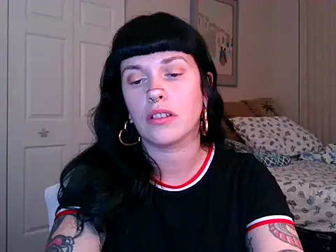 Snapshot of Marcelinegoddess chatting on December 9, 3:29 am Marcelinegoddess online show from December 9, 3:29 am