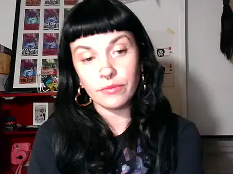 Snapshot of Marcelinegoddess chatting on January 6, 5:19 am Marcelinegoddess online show from January 6, 5:19 am