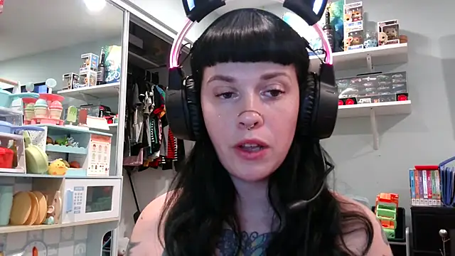 Snapshot of Marcelinegoddess chatting on February 12, 4:12 am Marcelinegoddess online show from February 12, 4:12 am