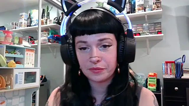 Snapshot of Marcelinegoddess chatting on February 18, 5:42 am Marcelinegoddess online show from February 18, 5:42 am