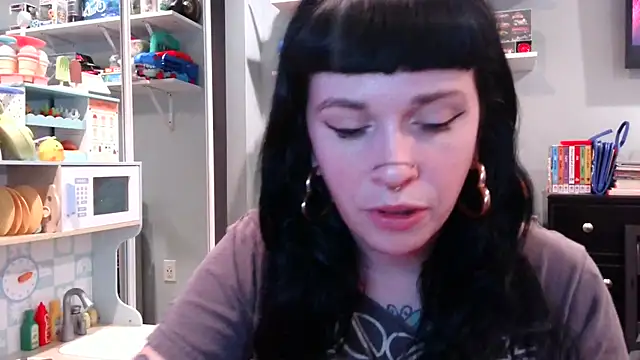 Snapshot of Marcelinegoddess chatting on February 25, 3:20 am Marcelinegoddess online show from February 25, 3:20 am