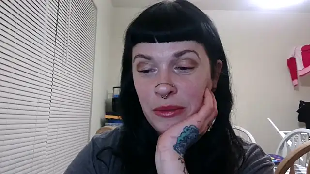 Snapshot of Marcelinegoddess chatting on March 14, 2:42 am Marcelinegoddess online show from March 14, 2:42 am
