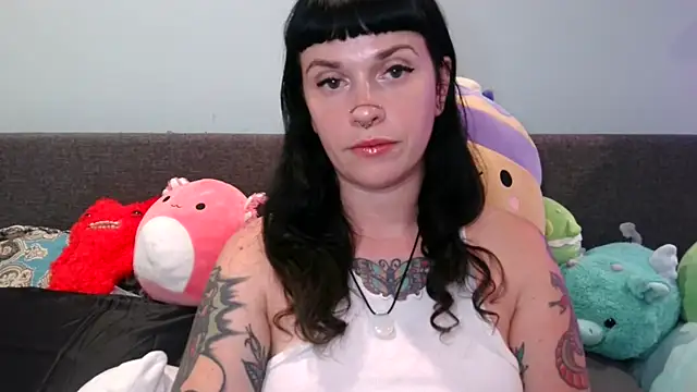Snapshot of Marcelinegoddess chatting on September 9, 3:17 am Marcelinegoddess online show from September 9, 3:17 am