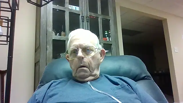 bootlegmanz online show from November 6, 1:01 pm