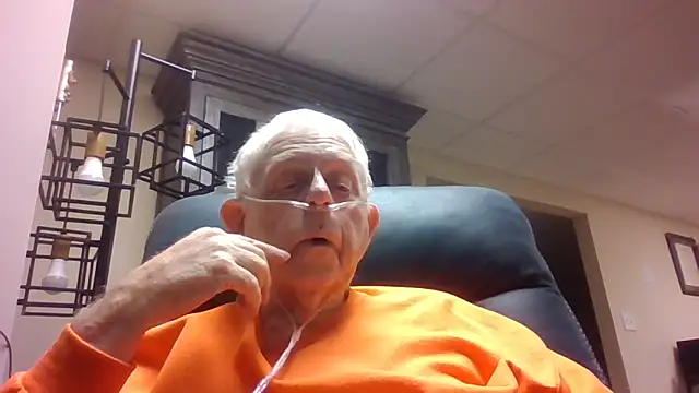 bootlegmanz online show from December 4, 1:59 am