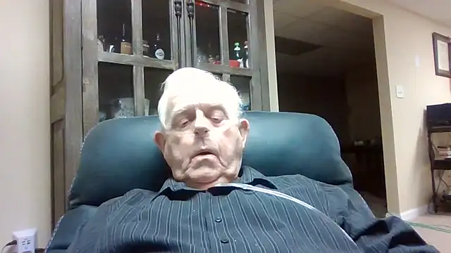 bootlegmanz online show from December 16, 3:39 pm