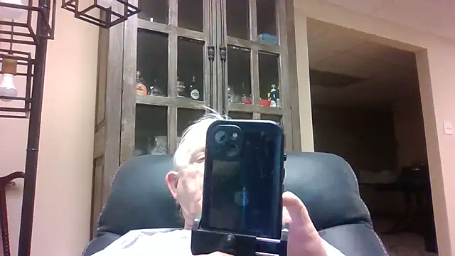 bootlegmanz online show from February 20, 7:58 pm