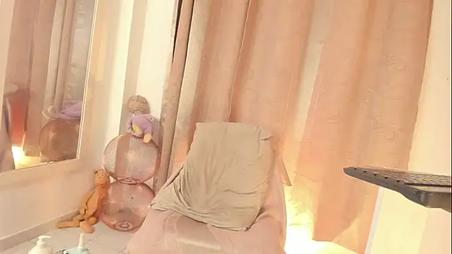 BarbieVenus online show from July 12, 9:50 pm