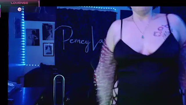 Snapshot of PenneyLayne chatting on February 22, 11:13 am PenneyLayne online show from February 22, 11:13 am