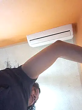 miicheele32 online show from November 30, 8:18 am