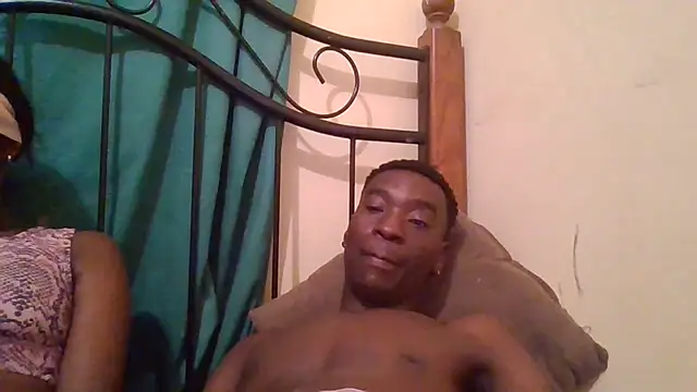 SmallGoodNutts online show from November 6, 5:30 am