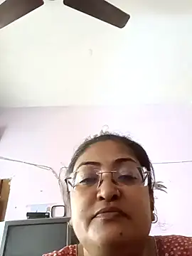 LAVERNIYA  online show from December 29, 5:21 am